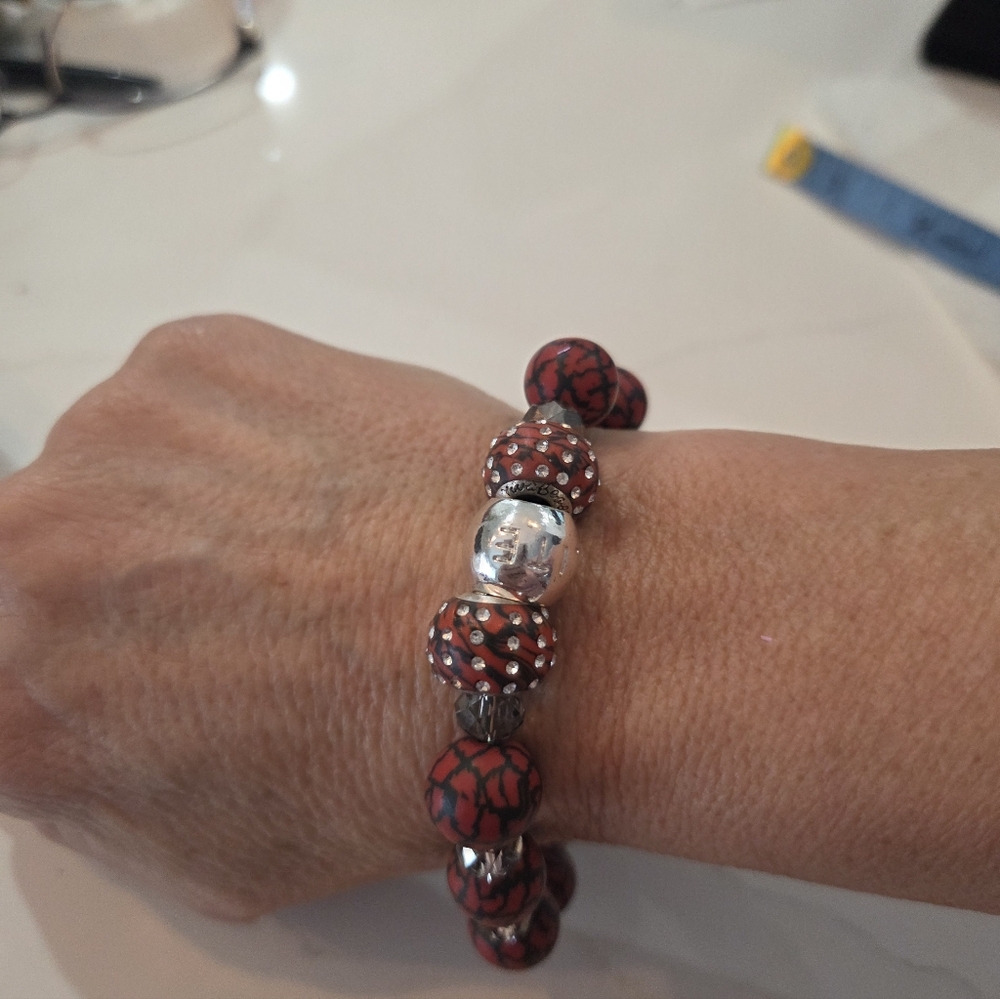 Viva Red Clay Beads PartyLite Stretch Bracelet With Rhinestones - Picture 10 of 11